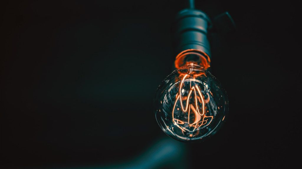 Pourquoi choisir un courtier en électricité ?
