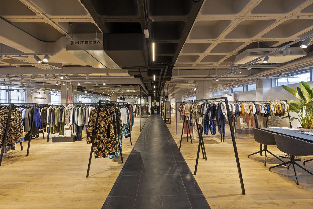 mobilier commercial sur mesure